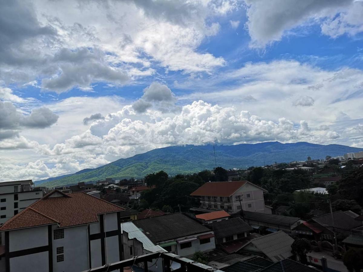 Hotel Yadana Chiangmai Chiang Mai Zewnętrze zdjęcie